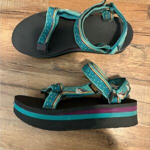 Teva Flatform Unicorn Sandals - Size 8